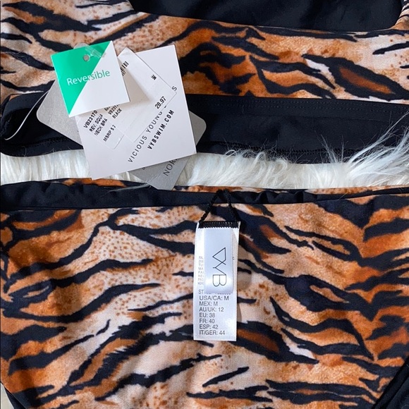 COPY - NWT animal print bikini - 2 PIECES - Picture 7 of 7